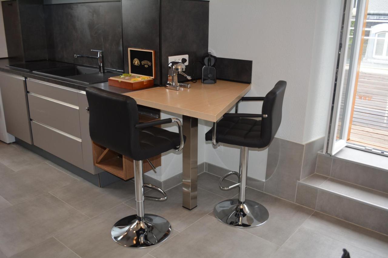 Appartement-Terrasse Parking Prive Meuble De Tourisme 4 Etoiles Belfort Exterior photo