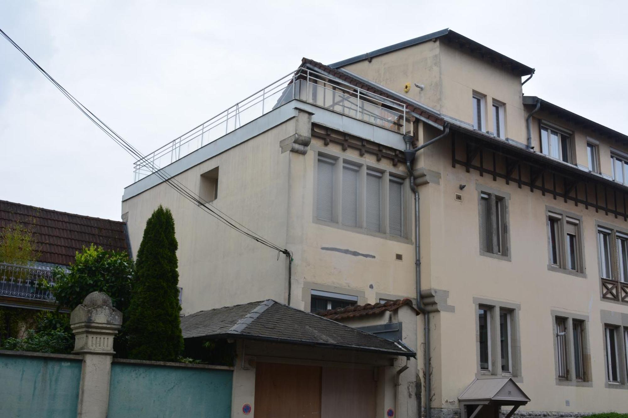 Appartement-Terrasse Parking Prive Meuble De Tourisme 4 Etoiles Belfort Exterior photo