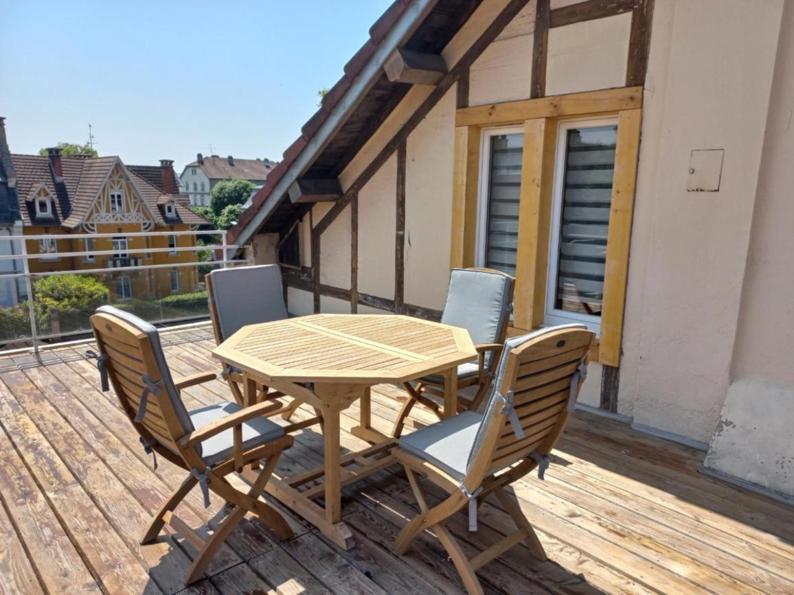 Appartement-Terrasse Parking Prive Meuble De Tourisme 4 Etoiles Belfort Exterior photo